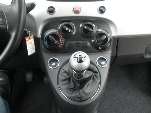 Used 2013 FIAT 500 Pop image 32