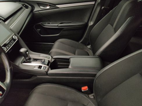 Used 2019 Honda Civic Sport image 17