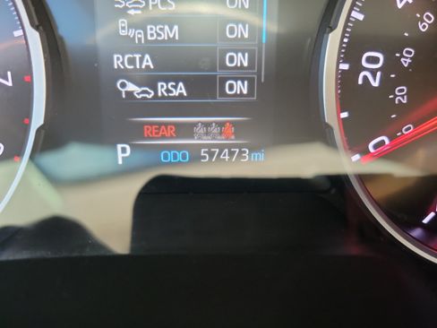 Used 2019 Toyota RAV4 LE FWD image 28