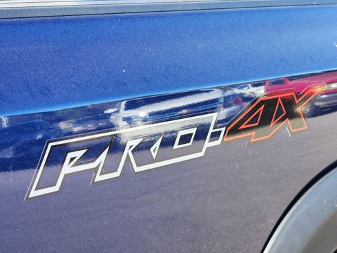 Used 2022 Nissan Frontier PRO-4X w/ Pro-4X Premium Package image 13