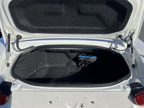 Used 2020 FIAT 124 Spider Abarth w/ Convenience Group image 8