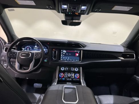 Used 2023 GMC Yukon XL Denali w/ Denali Reserve Package AWD/4WD image 20