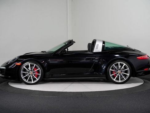 Used 2017 Porsche 911 Targa 4 AWD/4WD image 8