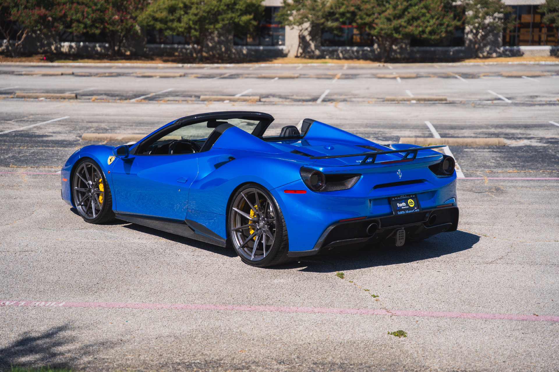Used 2017 Ferrari 488 Spider RWD image 31