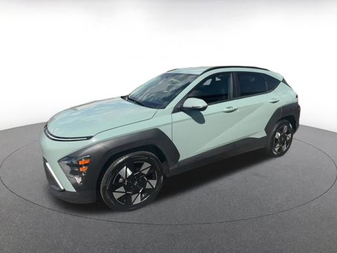 Used 2025 Hyundai Kona SEL image 7