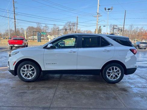 Certified 2024 Chevrolet Equinox LT w/ LPO, Floor Liner Package image 6