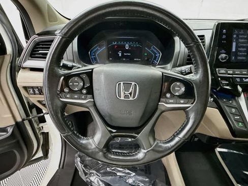 Used 2019 Honda Odyssey Elite image 12
