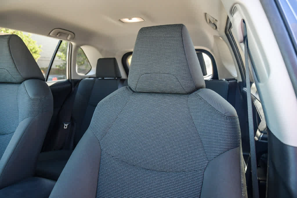 Certified 2024 Toyota RAV4 LE AWD/4WD image 18