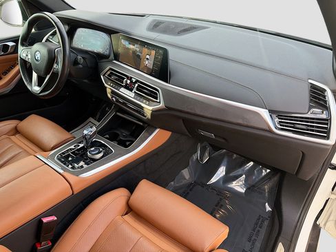 Used 2022 BMW X5 xDrive45e w/ Luxury Seating Package image 14