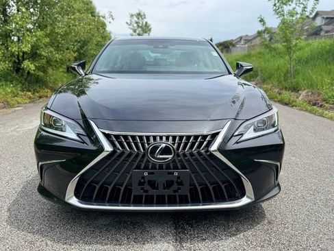 Used 2024 Lexus ES 350 w/ Premium Package FWD image 3