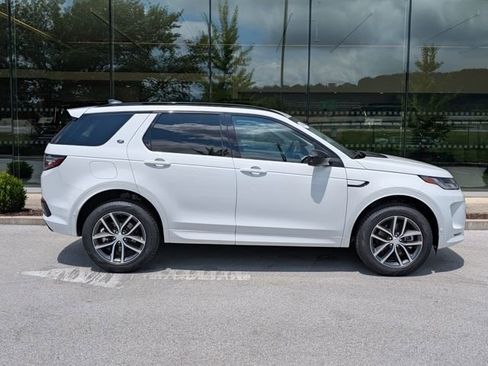 Certified 2025 Land Rover Discovery Sport S AWD/4WD image 7