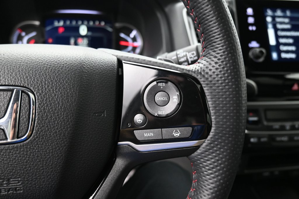 Used 2025 Honda Passport Black Edition image 34