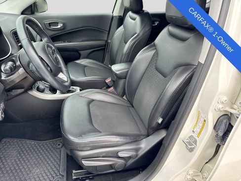 Used 2019 Jeep Compass Latitude w/ Cold Weather Group AWD/4WD image 19