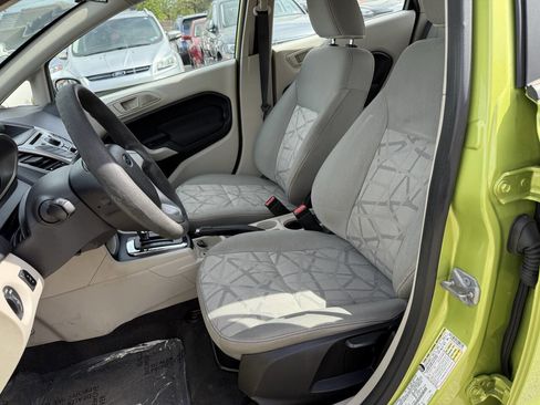 Used 2011 Ford Fiesta SE w/ 201A Rapid Spec Order Code image 7