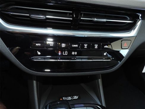 New 2026 Buick Envista Avenir image 18