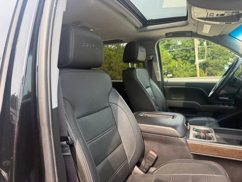 Used 2017 GMC Sierra 1500 Denali w/ Denali Ultimate Package AWD/4WD image 40