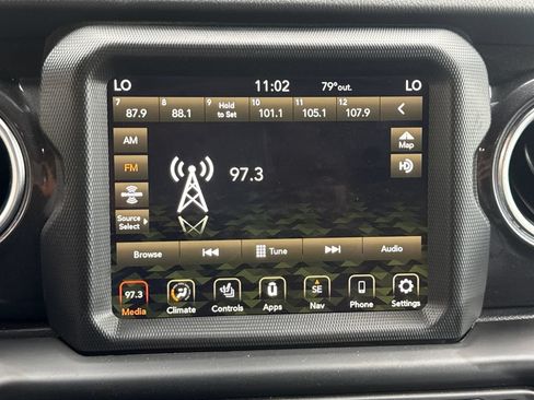 Used 2022 Jeep Wrangler Unlimited Rubicon AWD/4WD image 26
