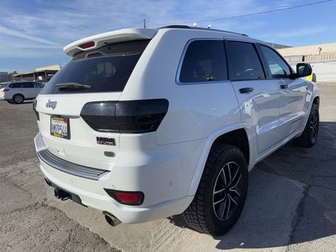 Used 2019 Jeep Grand Cherokee Overland image 5