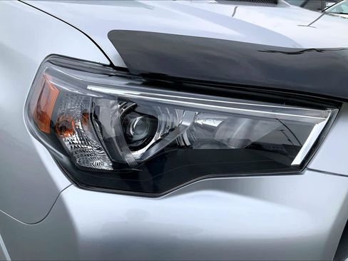 Used 2022 Toyota 4Runner TRD Sport w/ Technology Package AWD/4WD image 25