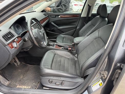 Used 2013 Volkswagen Passat 2.5 SEL Premium image 15