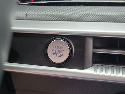 Used 2022 Kia K5 GT-Line FWD image 16