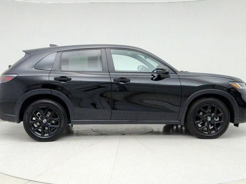 Used 2024 Honda HR-V Sport image 4