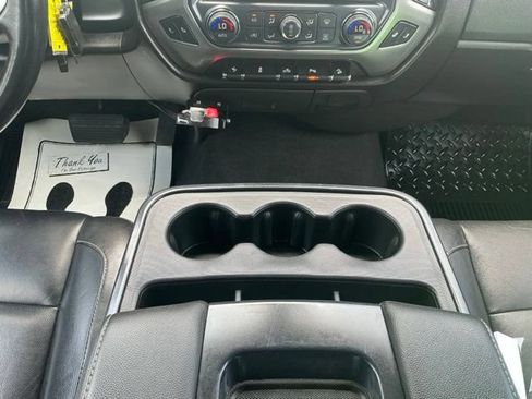 Used 2018 Chevrolet Silverado 1500 LT w/ All Star Edition AWD/4WD image 28