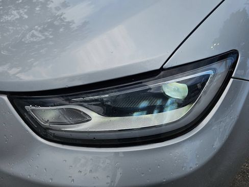 Used 2024 Chrysler Pacifica Touring-L FWD image 28