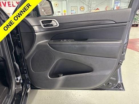 Used 2020 Jeep Grand Cherokee Laredo w/ Laredo X Package AWD/4WD image 41