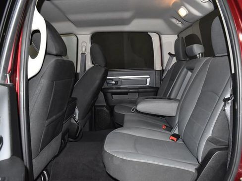 Used 2022 RAM 1500 Classic SLT image 33