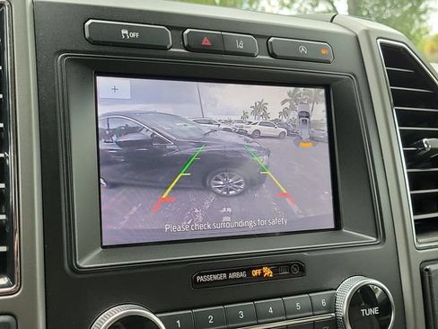 Used 2020 Ford Expedition XLT w/ Equipment Group 202A RWD image 26