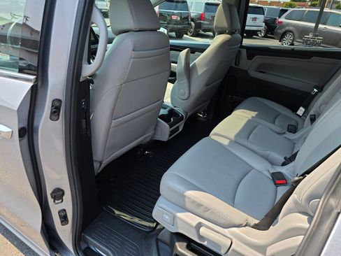 Used 2018 Honda Odyssey Elite image 28