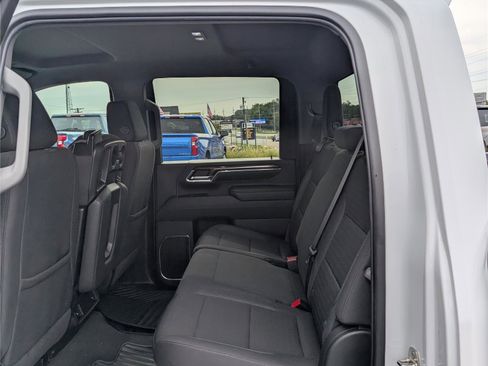 Used 2024 Chevrolet Silverado 2500 LT image 14