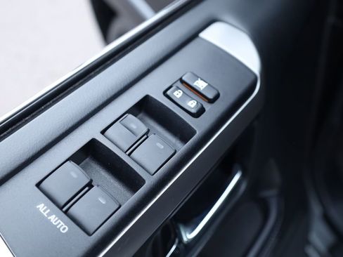 Used 2018 Toyota 4Runner Limited image 22