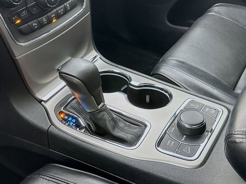 Used 2018 Jeep Grand Cherokee Overland AWD/4WD image 20