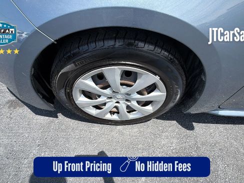 Used 2021 Toyota Corolla LE FWD image 35