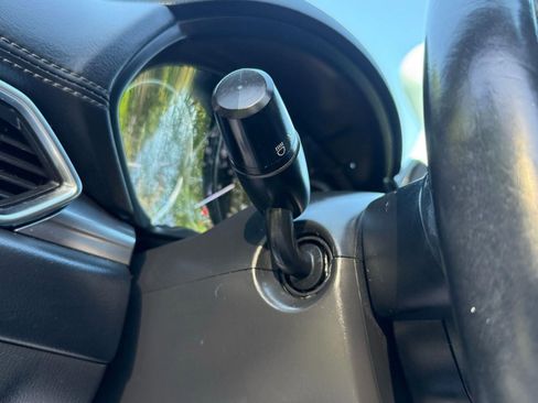 Used 2020 MAZDA CX-5 Touring image 34