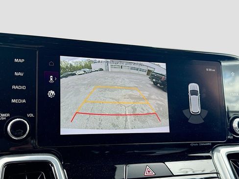 Certified 2023 Kia Sorento SX AWD/4WD image 14