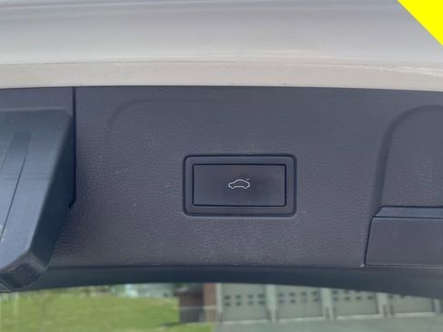 Certified 2023 Volkswagen Atlas SE AWD/4WD image 24
