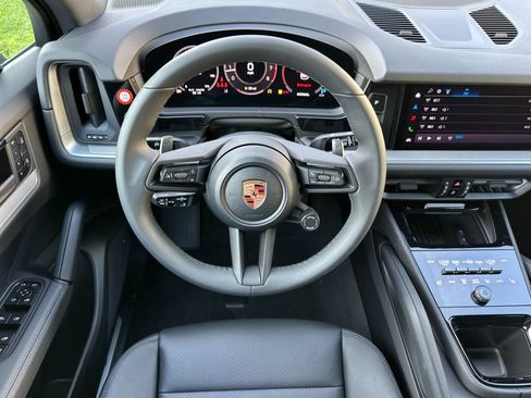 New 2026 Porsche Cayenne image 15