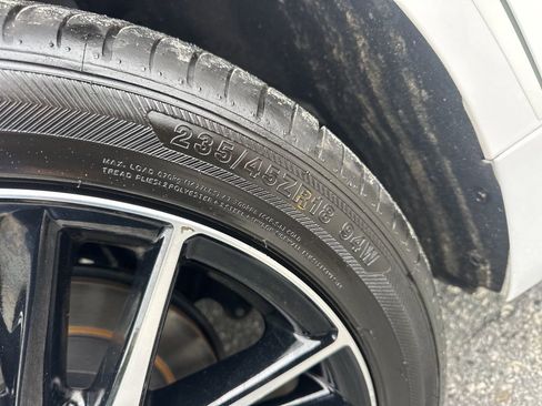 Used 2024 Toyota Camry SE image 29