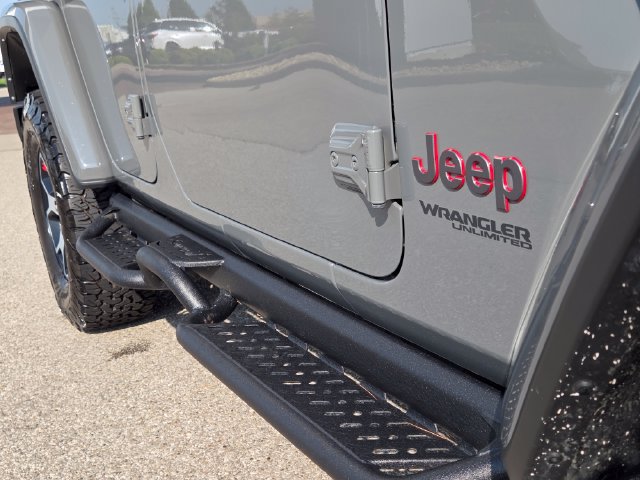 Used 2022 Jeep Wrangler Unlimited Rubicon w/ Steel Bumper Group AWD/4WD image 25