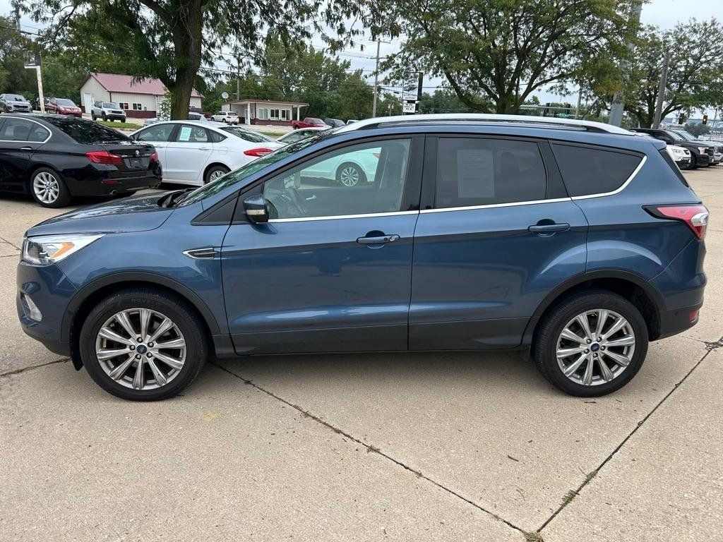 Used 2018 Ford Escape Titanium AWD/4WD image 2