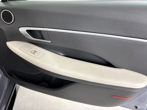 Used 2025 Hyundai Sonata SEL FWD image 14