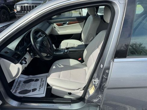 Used 2011 Mercedes-Benz C 300 Sedan image 10