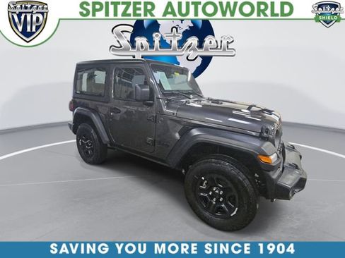 Used 2025 Jeep Wrangler Sport image 2