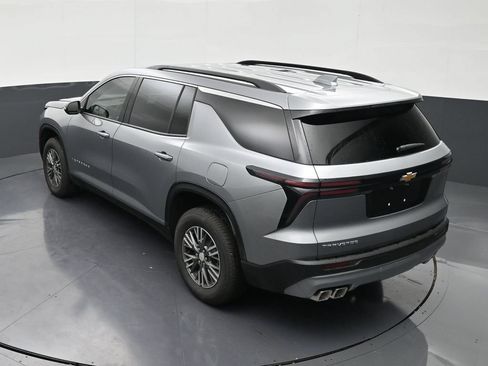 Used 2026 Chevrolet Traverse LT FWD image 14
