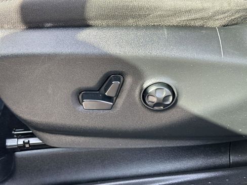 Used 2019 Chrysler Pacifica Touring Plus w/ S Appearance Package image 23