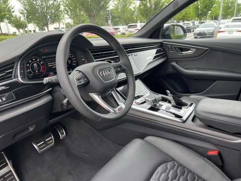 Certified 2025 Audi RS Q8 performance AWD/4WD image 17