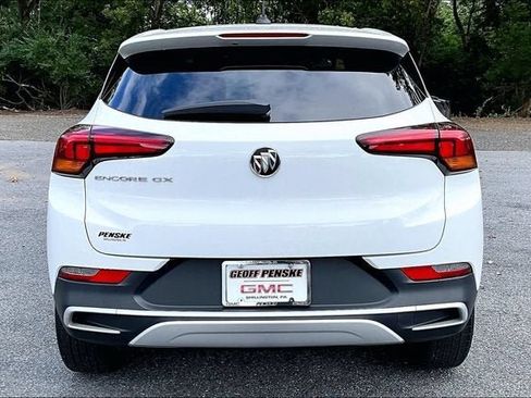 Used 2020 Buick Encore GX Preferred w/ Cold Weather Comfort Package FWD image 7